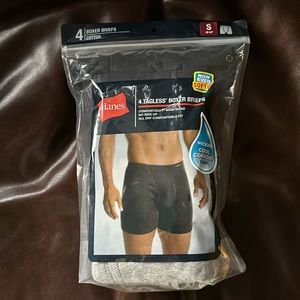 NWT Pack of 4 Hanes Tagless Boxer Briefs
